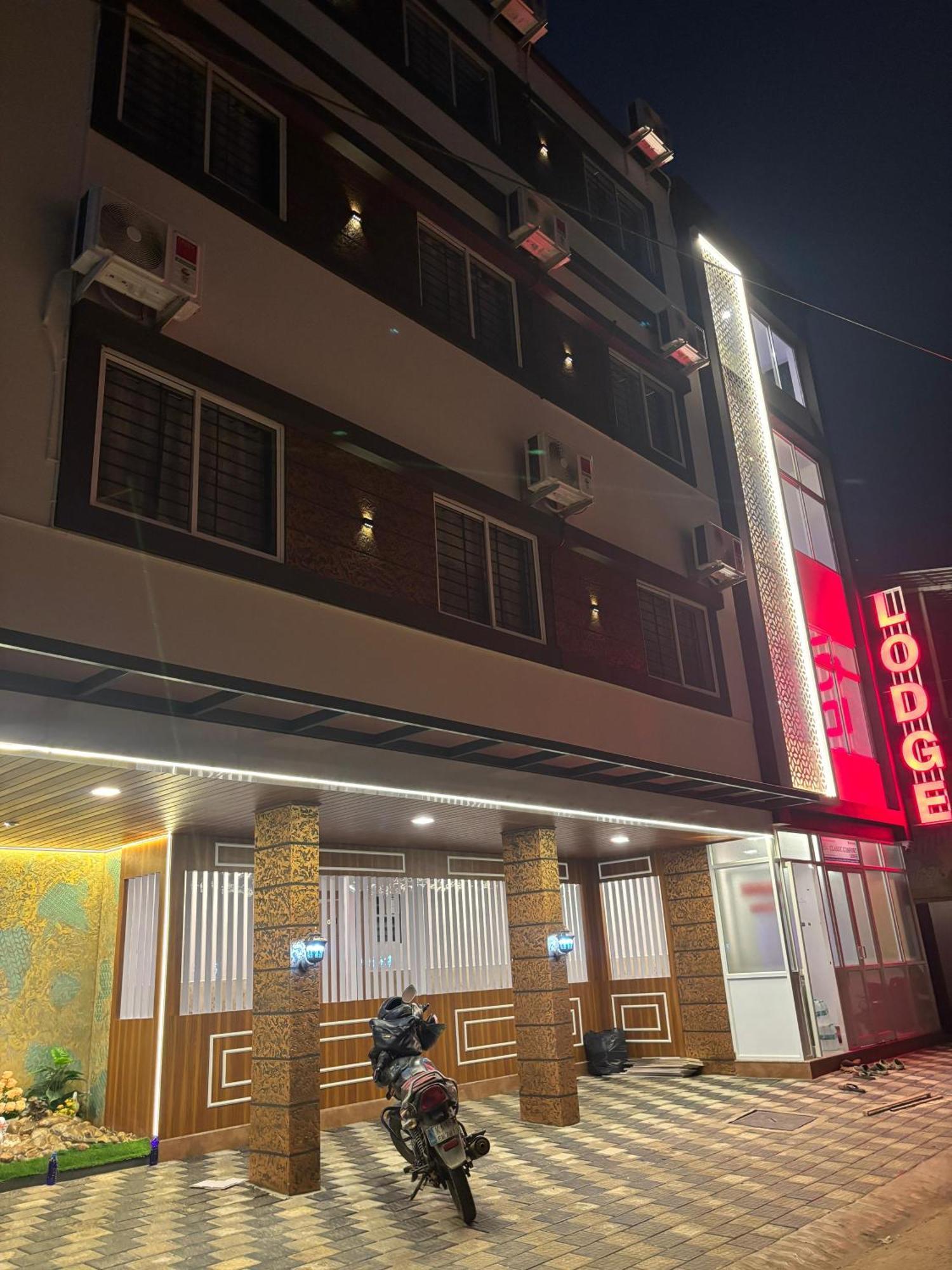 Classic Comfort Lodge Mangalore Luaran gambar