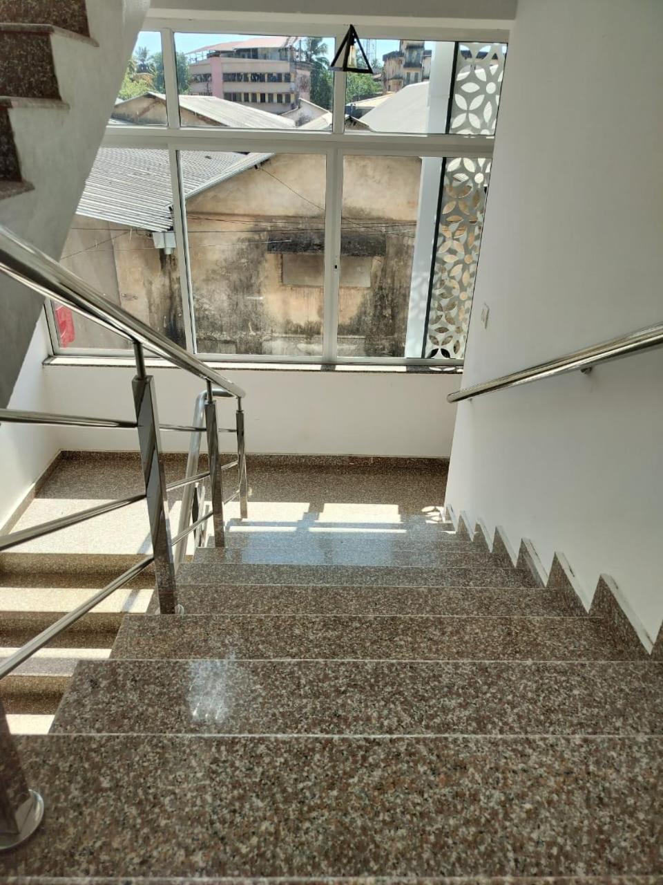 Classic Comfort Lodge Mangalore Luaran gambar